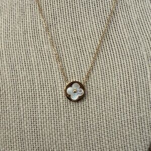 Gold tone stainless steel Flower Pendant Necklace